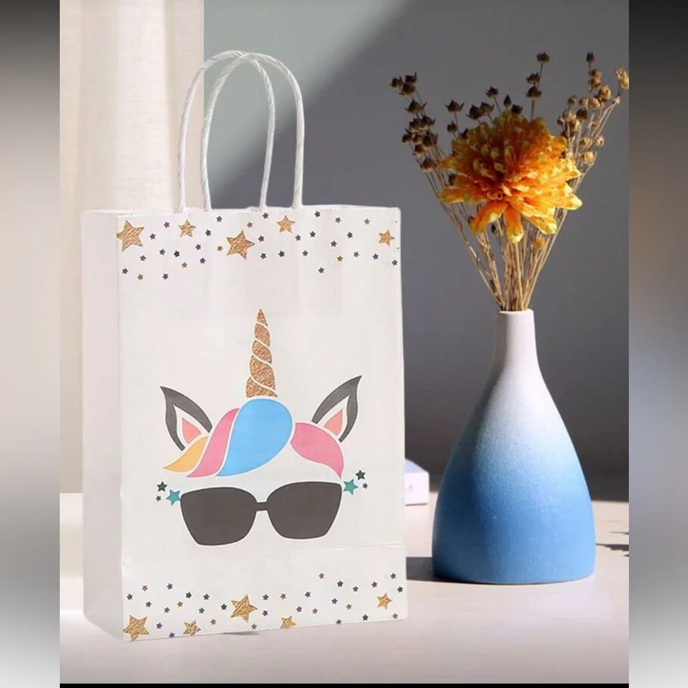 8 Unicorn Party Paper Kraft Gift Bags - White and Gold